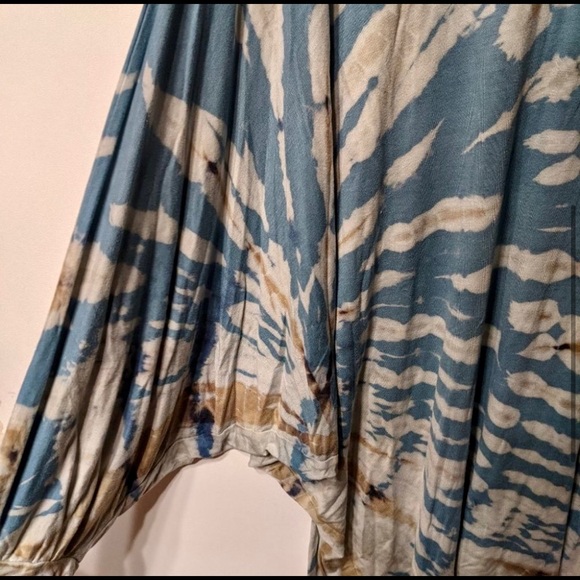 **NWOT** Earthbound Trading Co. | Tie-dye Dolman Sleeve Top - Picture 2 of 4